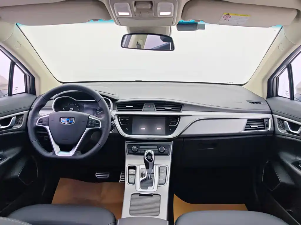 Geely Emgrand GS 2018 — фото 25