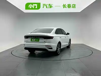 Geely Emgrand 2023