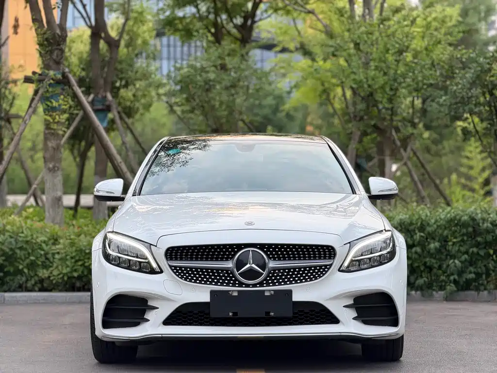 Mercedes-Benz C-Class 2020