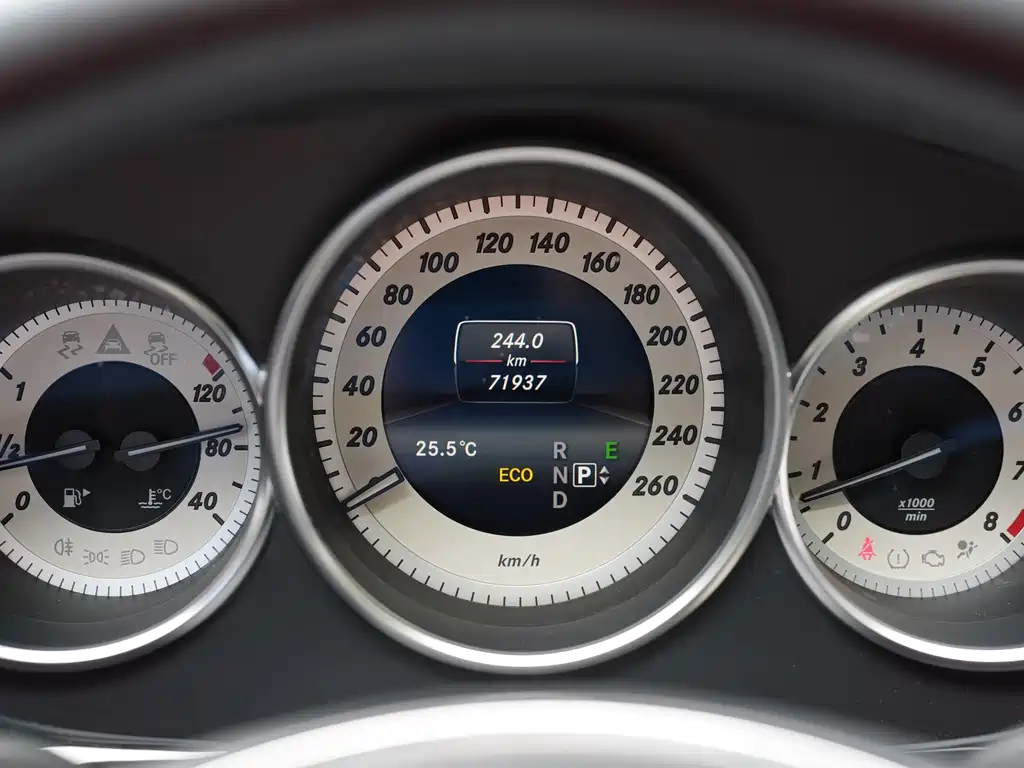 Mercedes-Benz CLS 2015 — фото 31