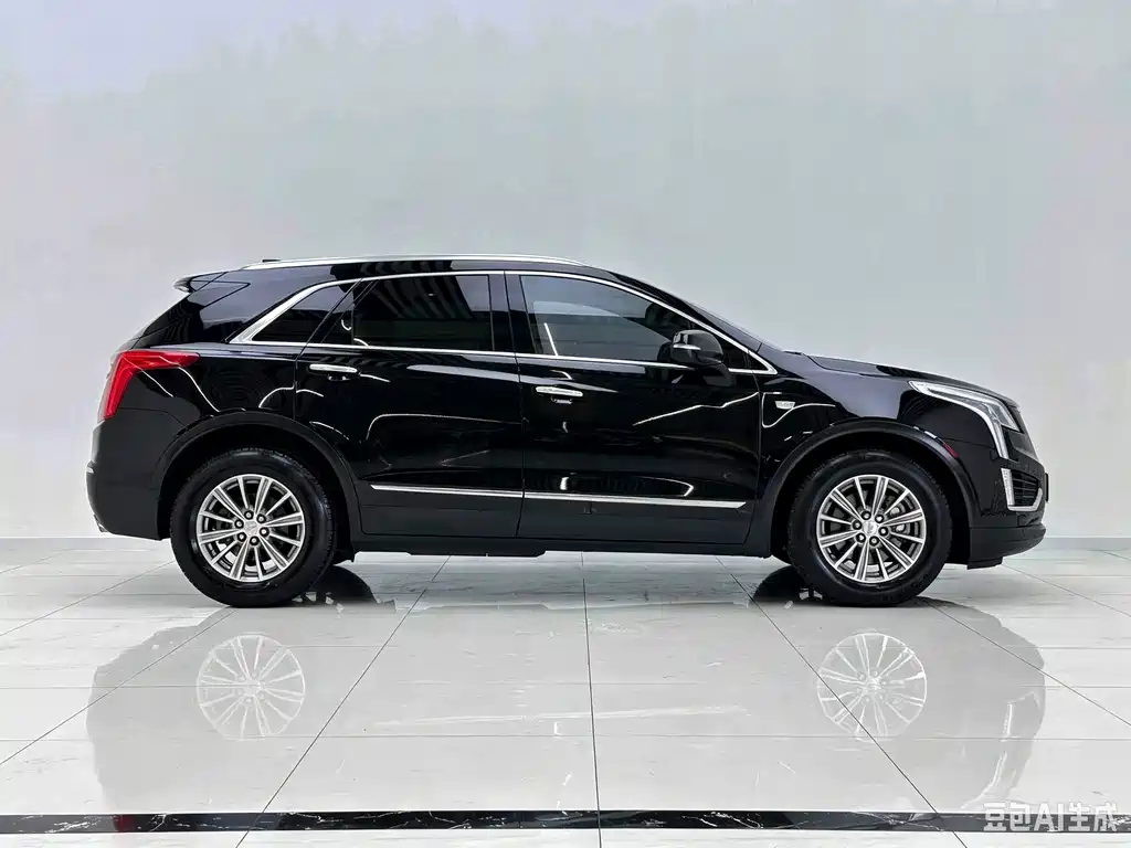 Cadillac XT5 2018 — фото 4