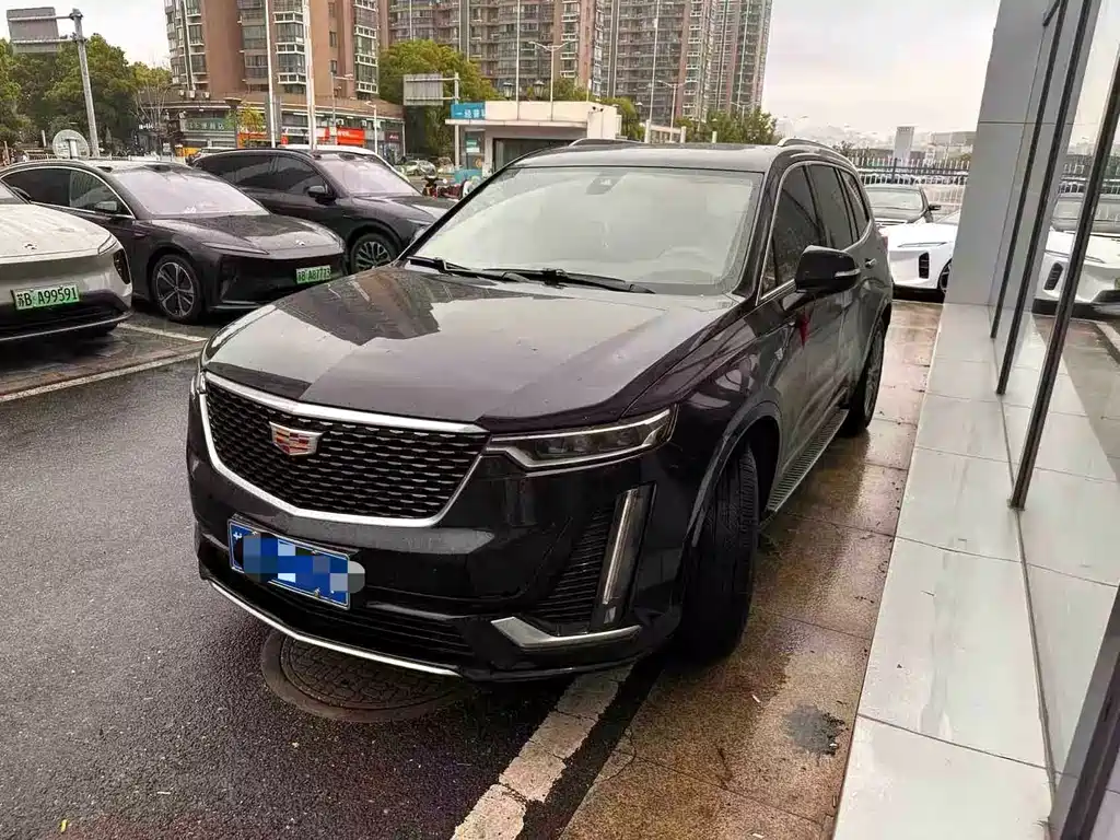 Cadillac XT6 2021 — фото 1