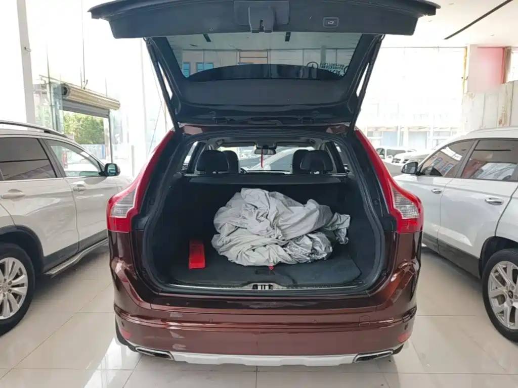 Volvo XC60 2015 — фото 19