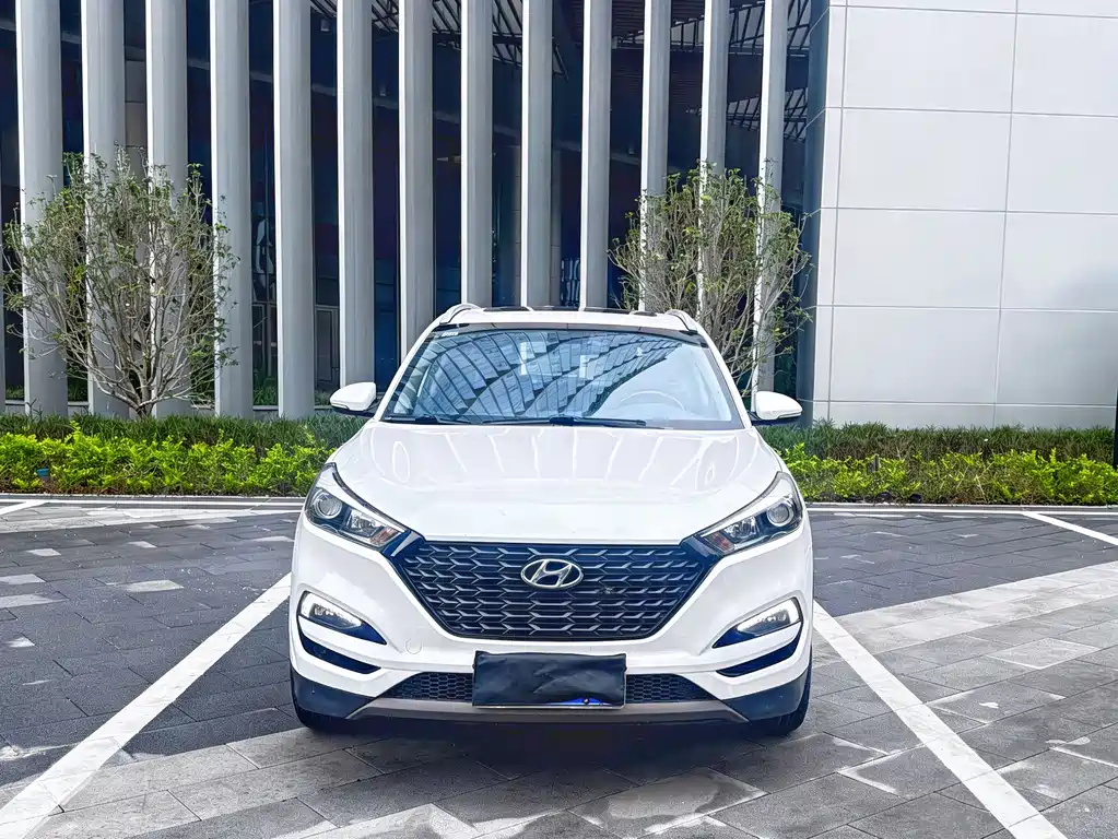Hyundai Tucson 2016 — фото 2