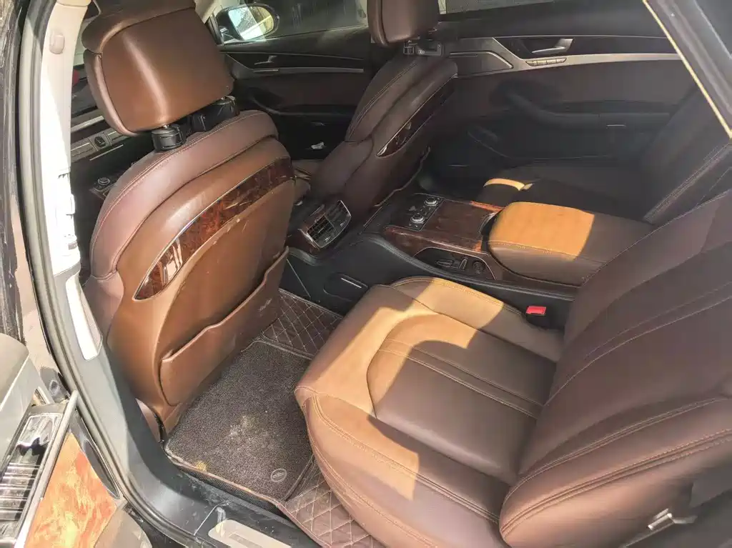 Audi A8 2012