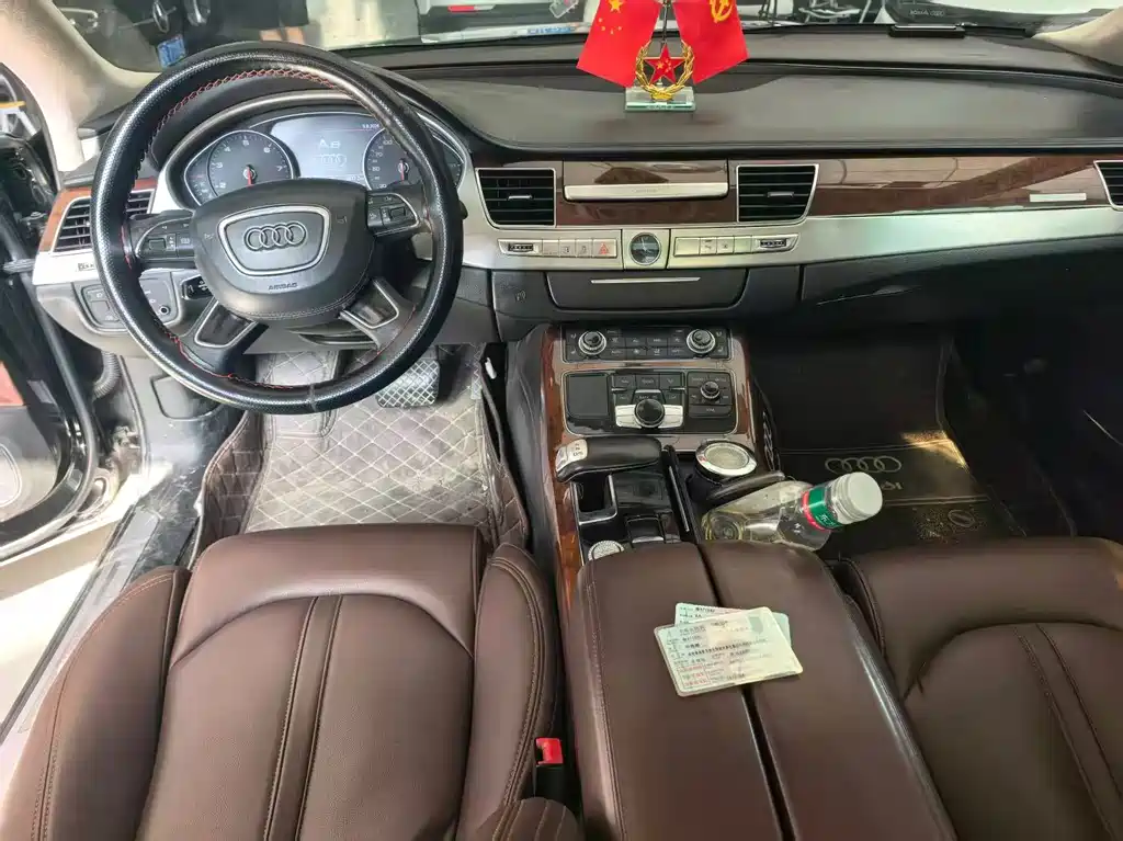 Audi A8 2012