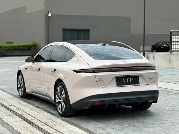 NIO ET5 2023