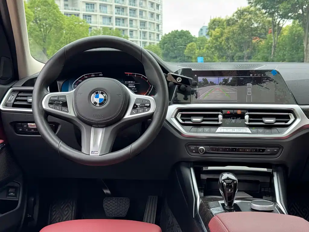 BMW 3 Series 2022 — фото 13