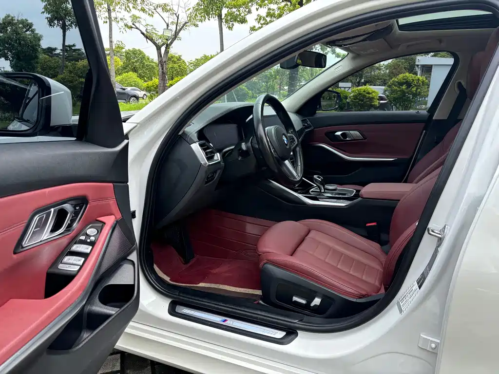 BMW 3 Series 2021