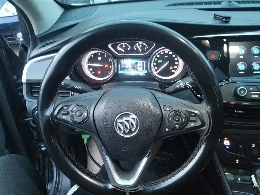 Buick Envision Plus 2018 — фото 7