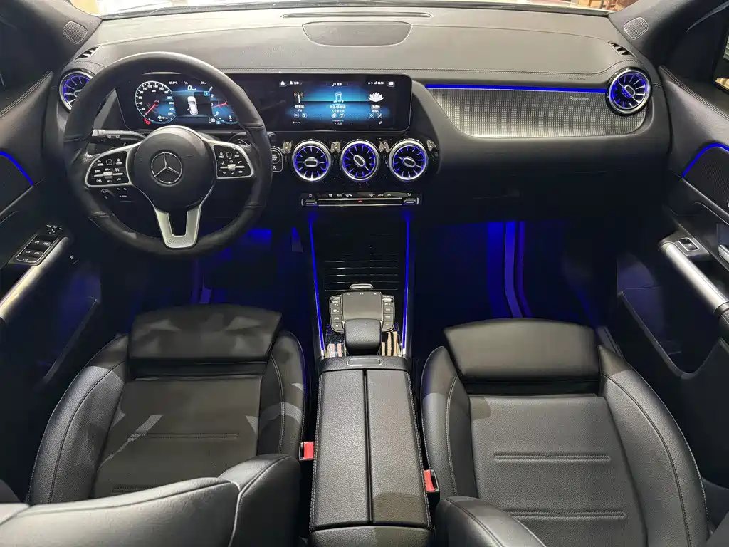 Mercedes-Benz GLA 2021