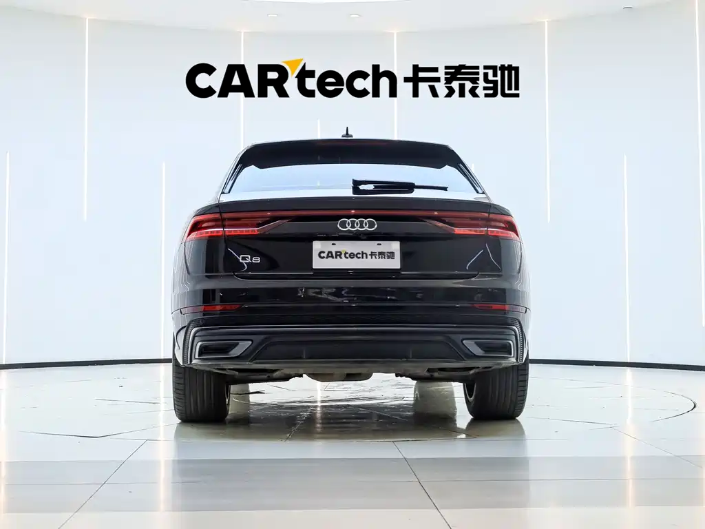 Audi Q8 2021 — фото 19