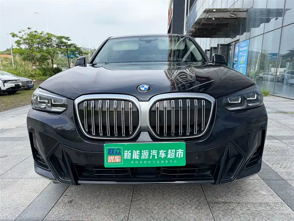 BMW iX3 2022 — фото 1