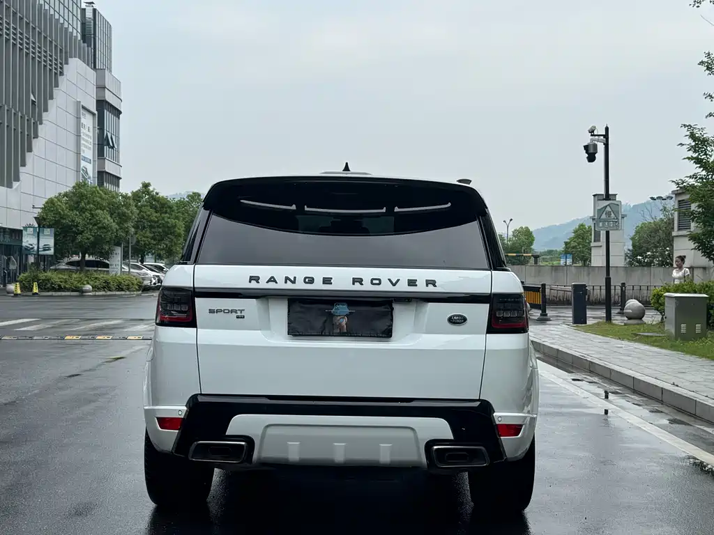 Land Rover Sport 2020 — фото 18
