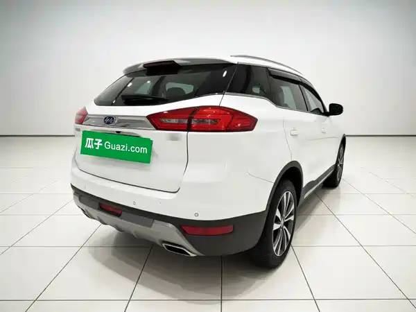 Geely Boyue 2016