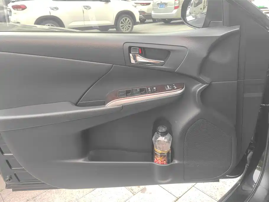 Toyota Camry 2015