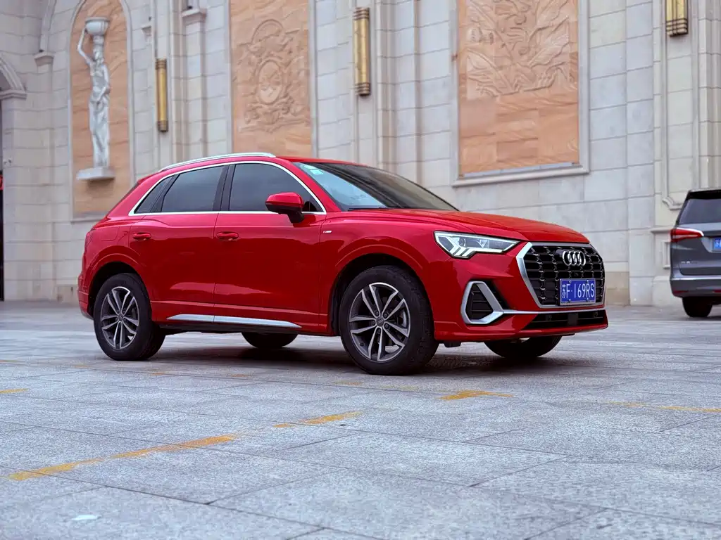 Audi Q3 2021