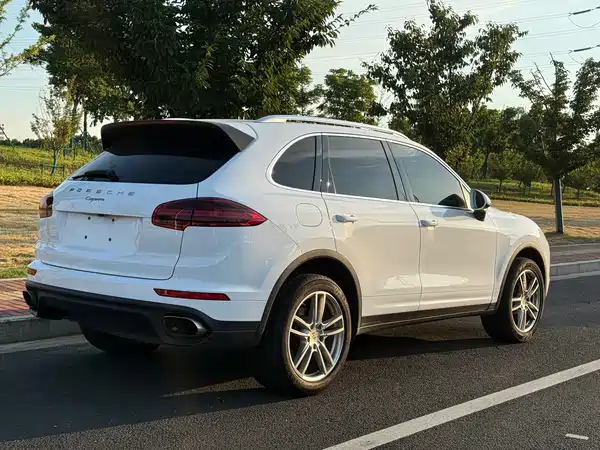 Porsche Cayenne 2016