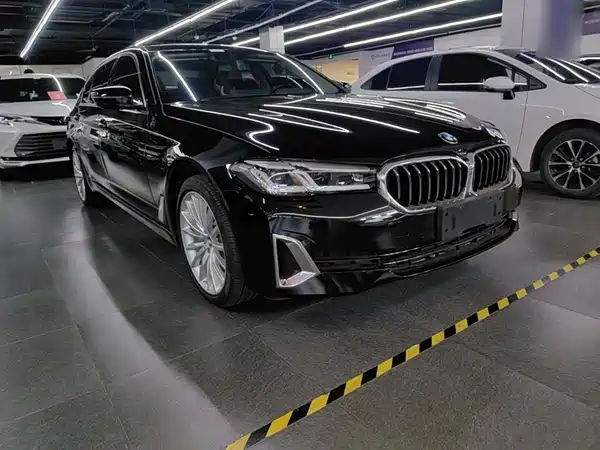 BMW 5 Series 2021
