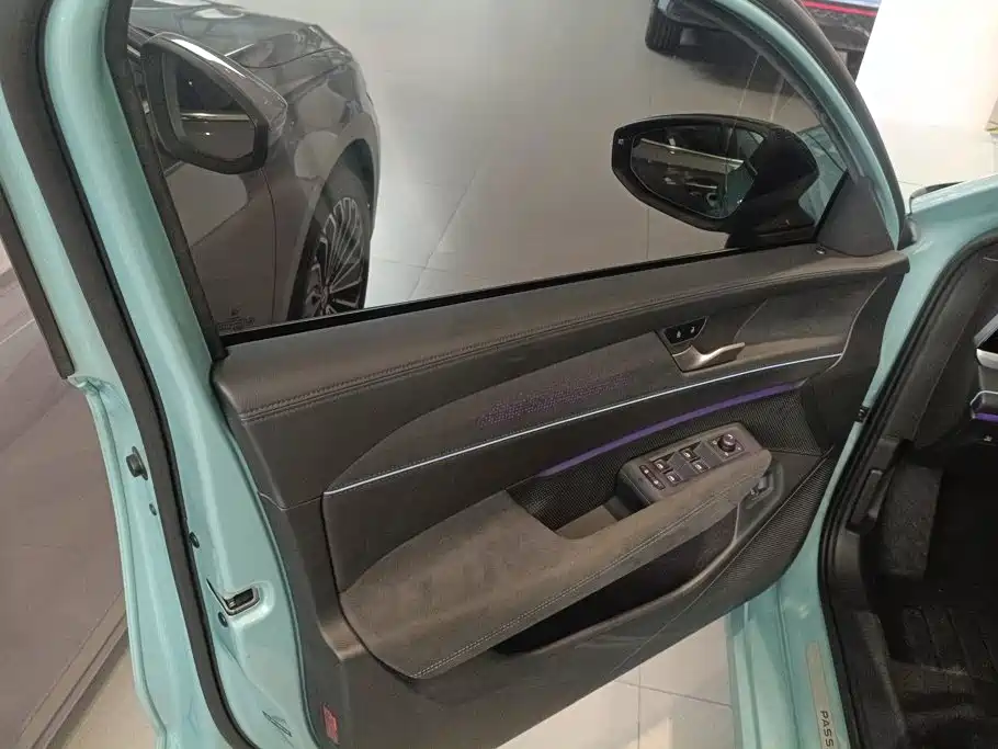 Volkswagen Passat 2024
