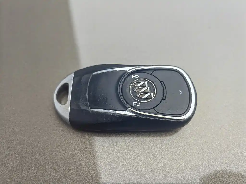 Buick Envision Plus 2018 — фото 19