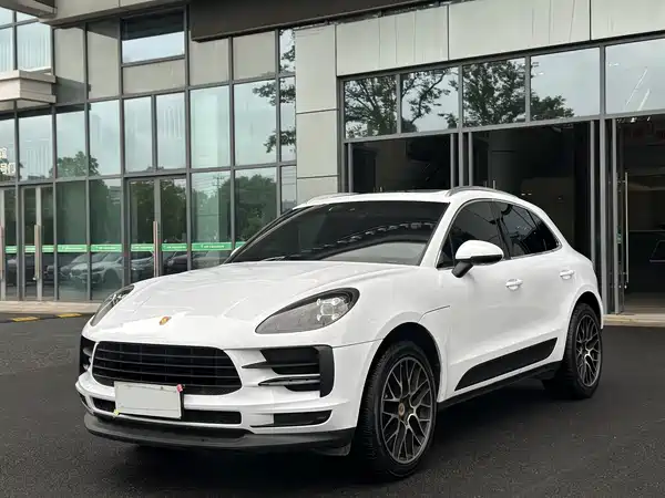 Porsche Macan 2021