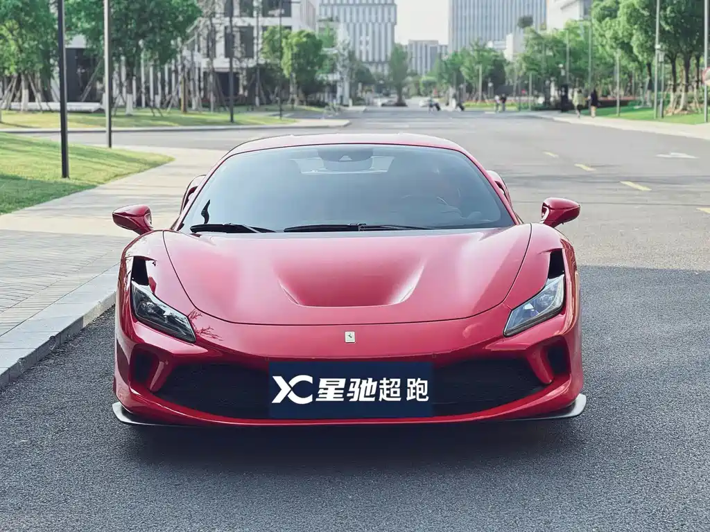 Ferrari F8 2021 — фото 2
