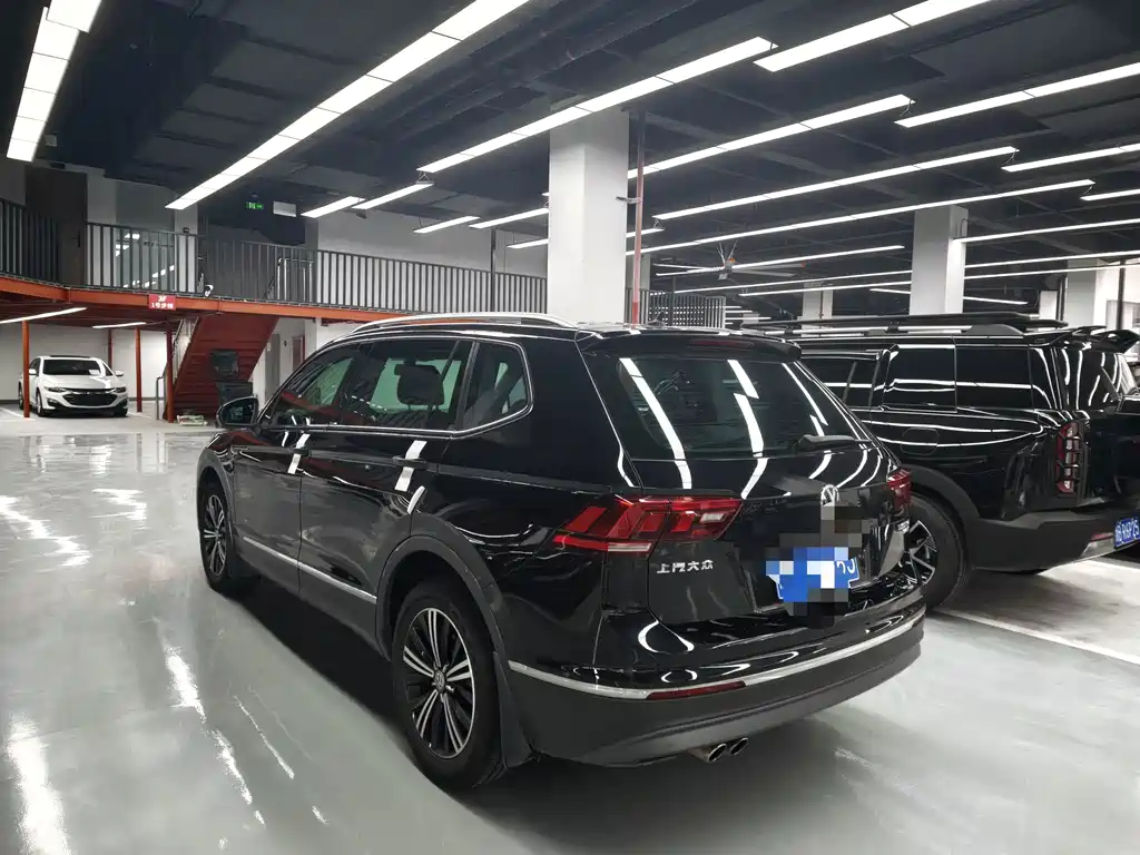 Volkswagen Tiguan L 2020 — фото 19