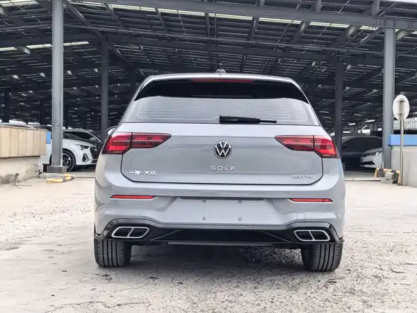 Volkswagen Golf 2023