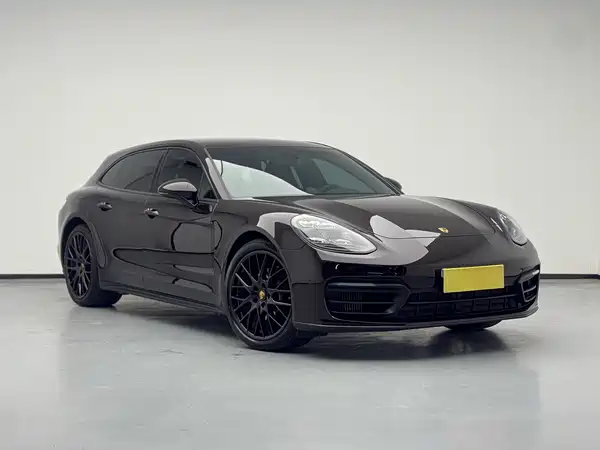 Porsche Panamera 2022