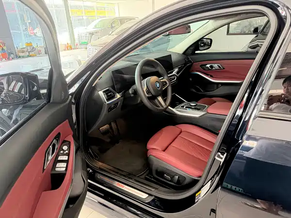 BMW i3 2024