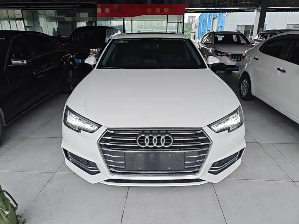 Audi A4L 2019