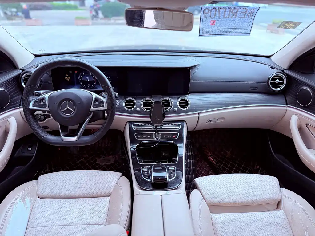 Mercedes-Benz E-Class 2016 — фото 13