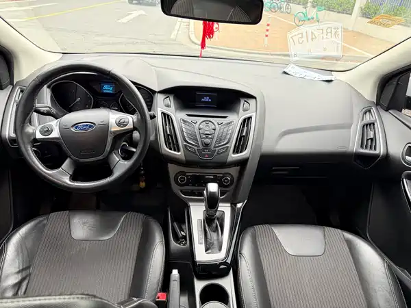 Ford Focus 2012
