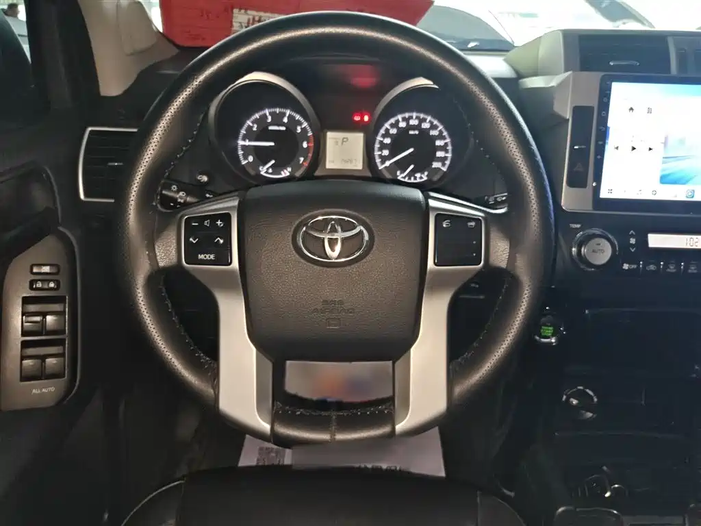 Toyota Prado 2016 — фото 12