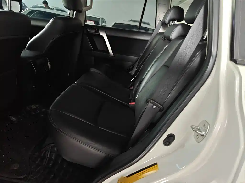 Toyota Prado 2016 — фото 14