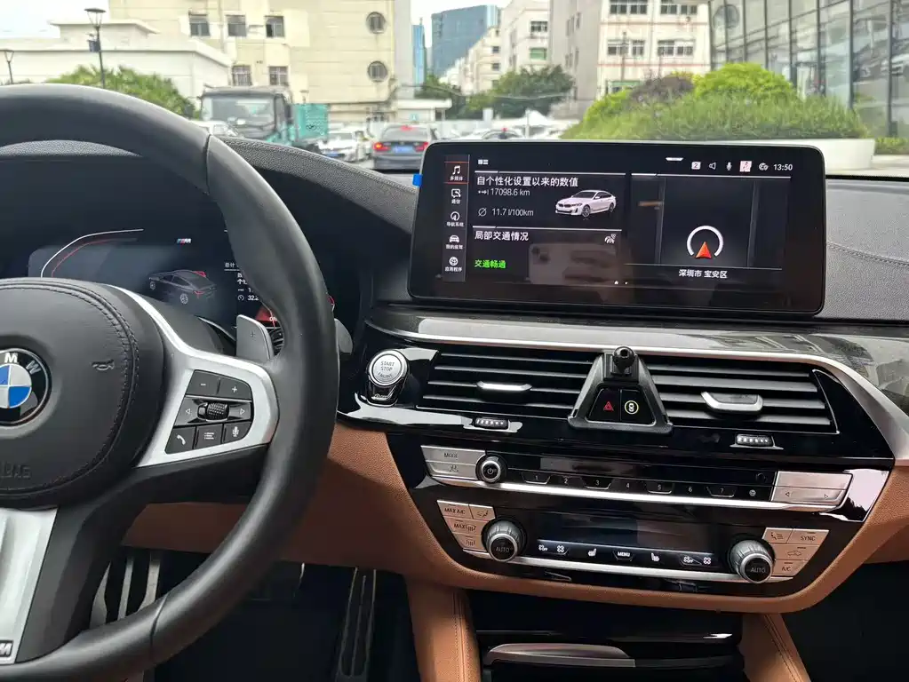 BMW 6 Series GT 2024 — фото 16