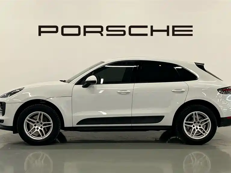Porsche Macan 2021 — фото 2