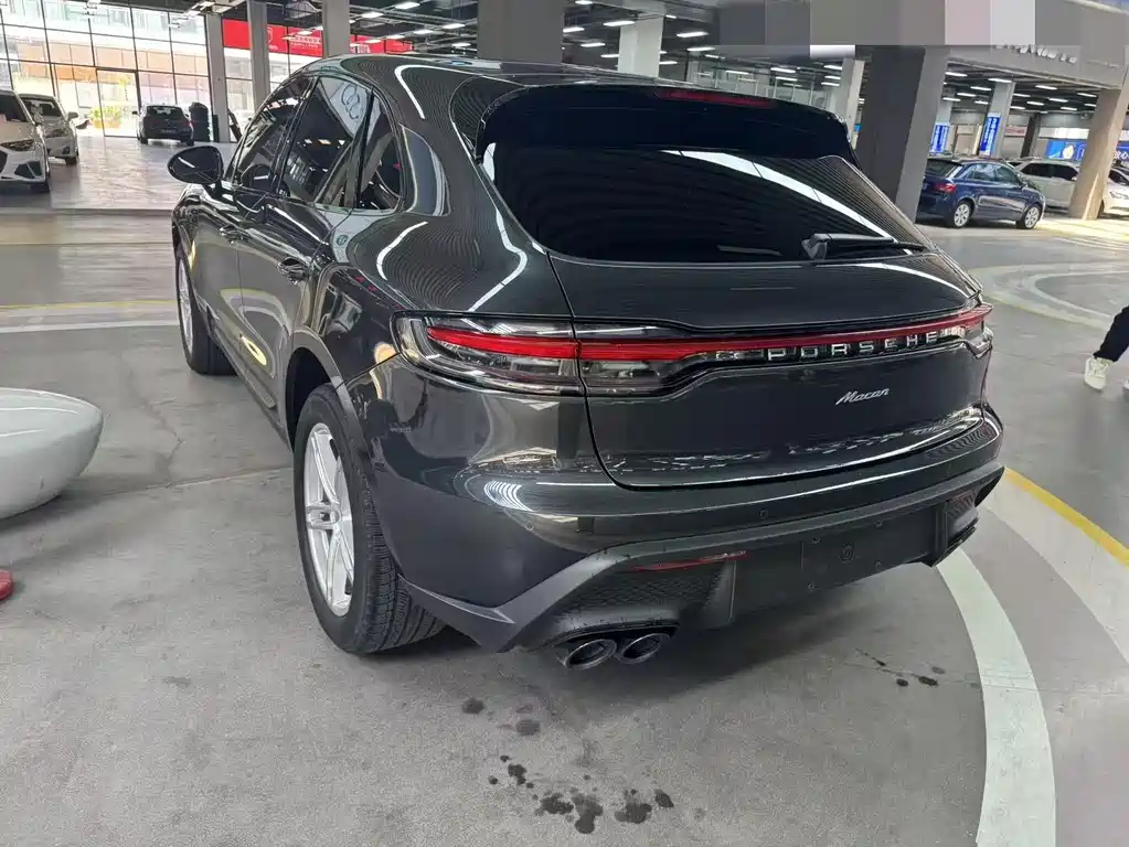 Porsche Macan 2023 — фото 12