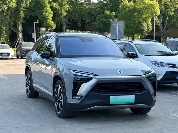 NIO ES8 2020