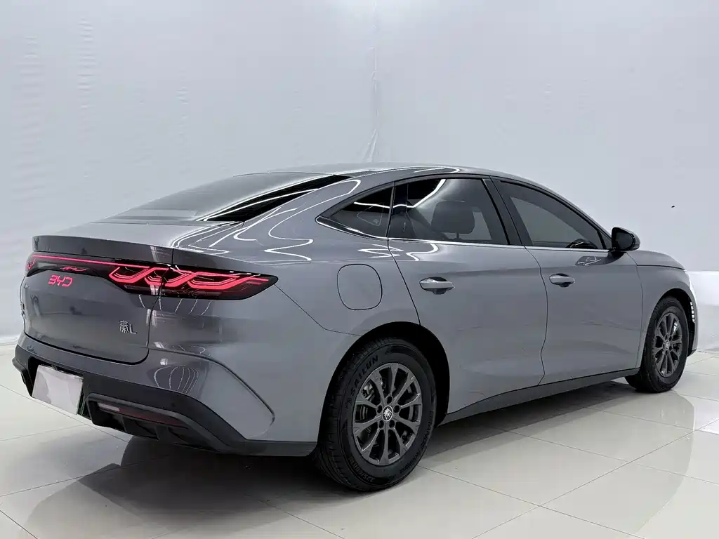 BYD Qin L 2025 — фото 14