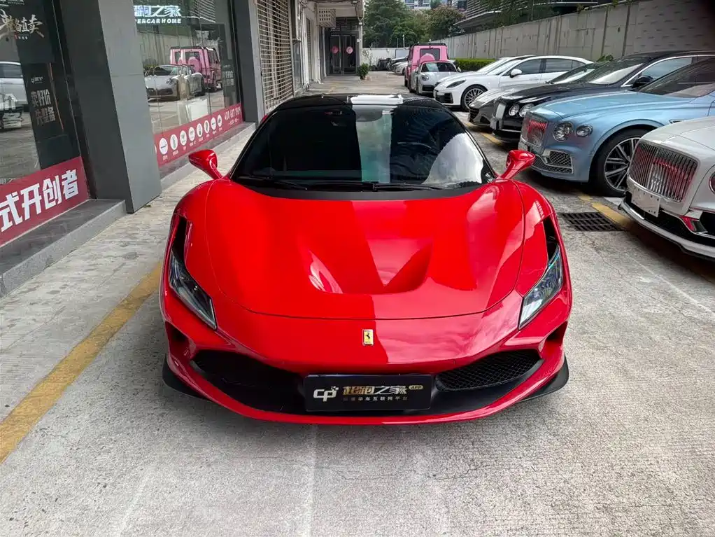 Ferrari F8 2022 — фото 2