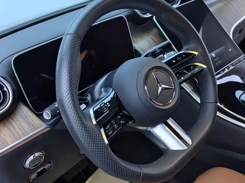 Mercedes-Benz GLC 2024 — фото 10
