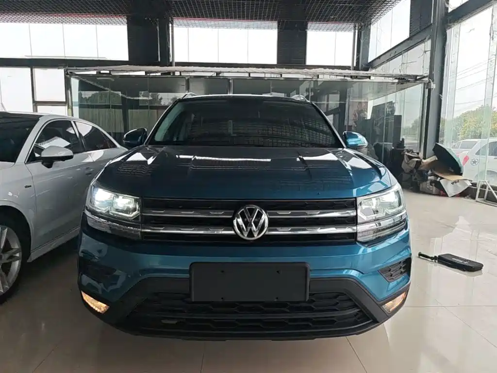 Volkswagen Tharu 2019 — фото 3