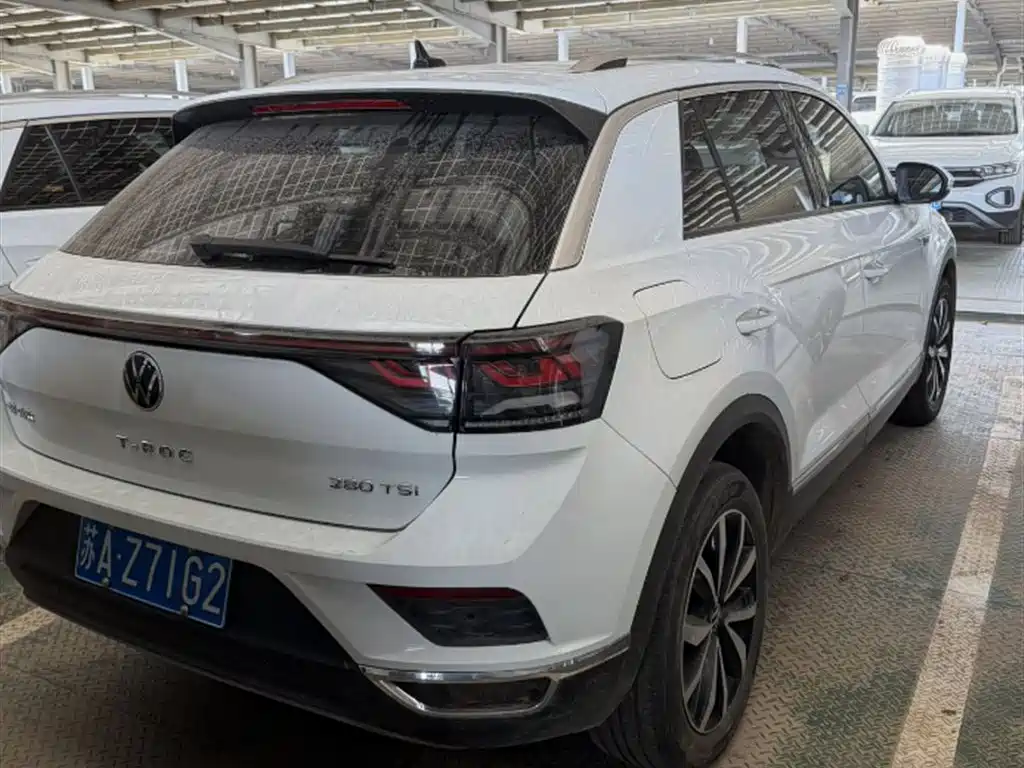Volkswagen T-Roc 2024