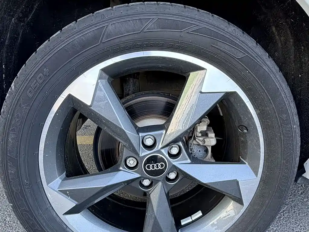 Audi Q3 2022 — фото 24