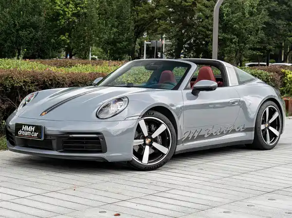 Porsche 911 2023