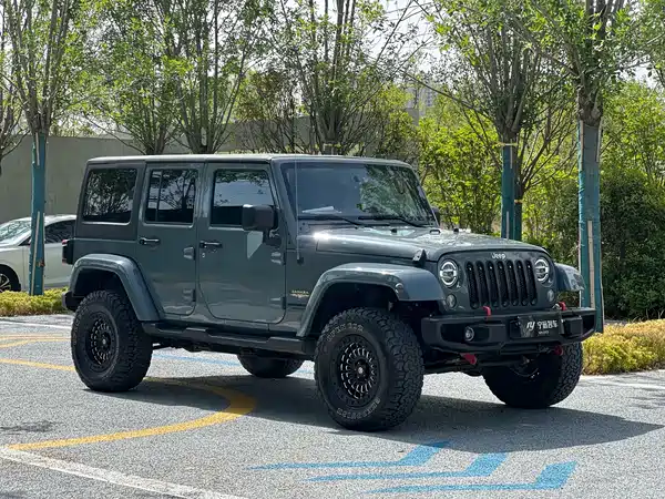 Jeep Wrangler 2015