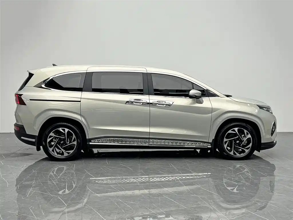 Hyundai Custo 2022 — фото 7