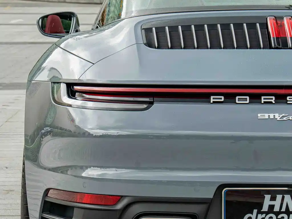 Porsche 911 2023 — фото 9